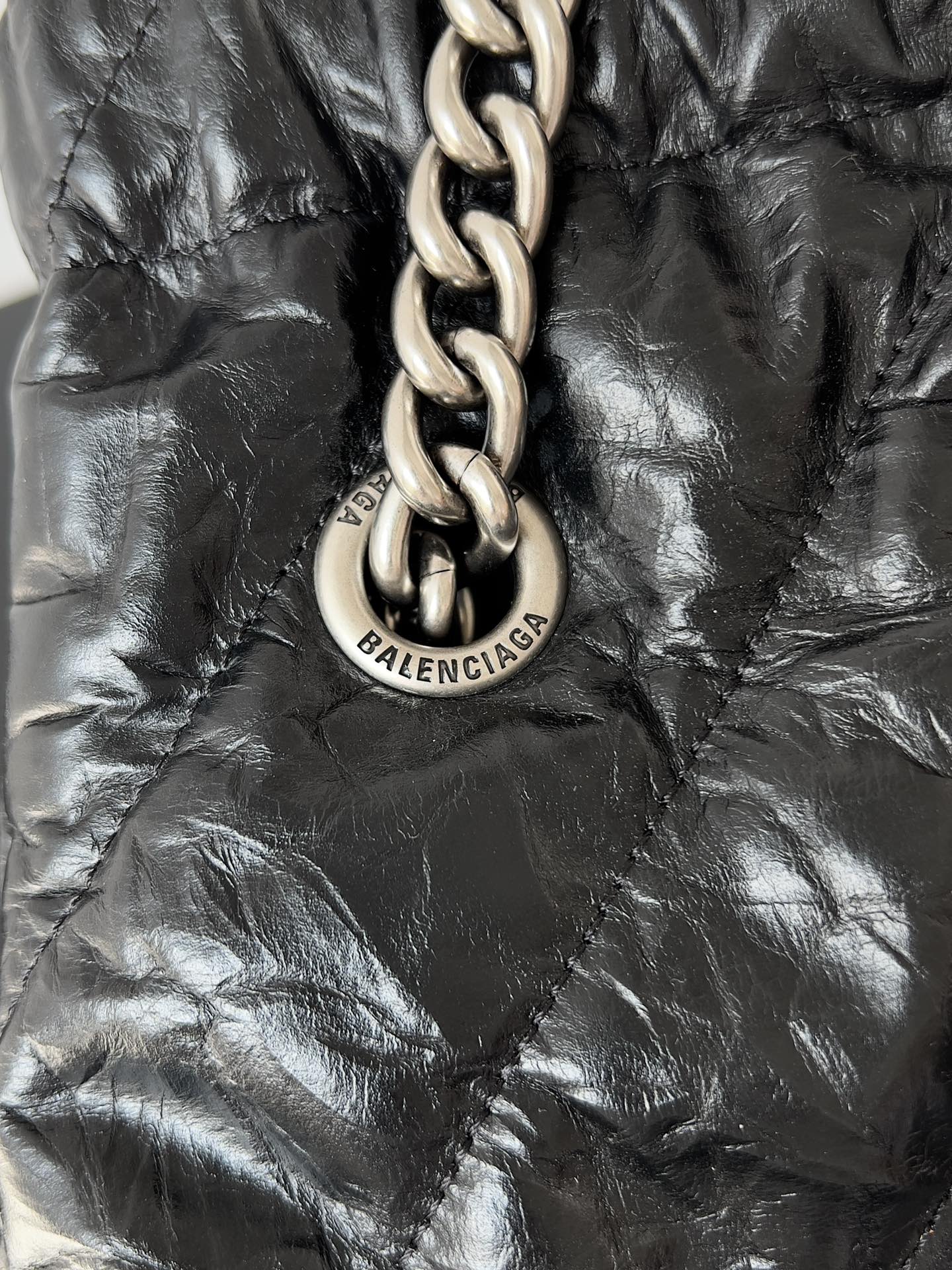 CRUSH LARGE TOTE BAG 46 IN BLACK QUILTED CALFSKIN SILVER HARDWARE