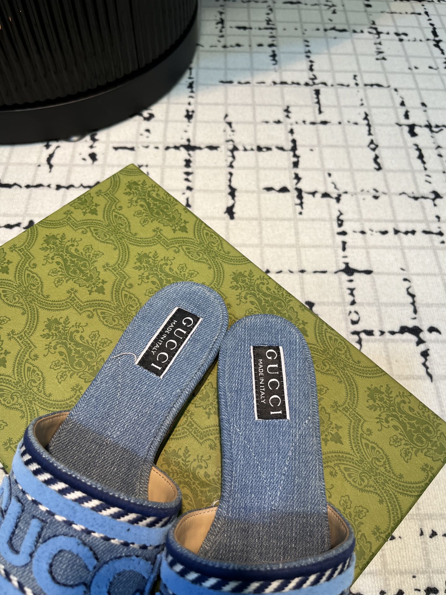 GG SLIDE SANDAL WITH GUCCI SCRIPT TEAL DENIM