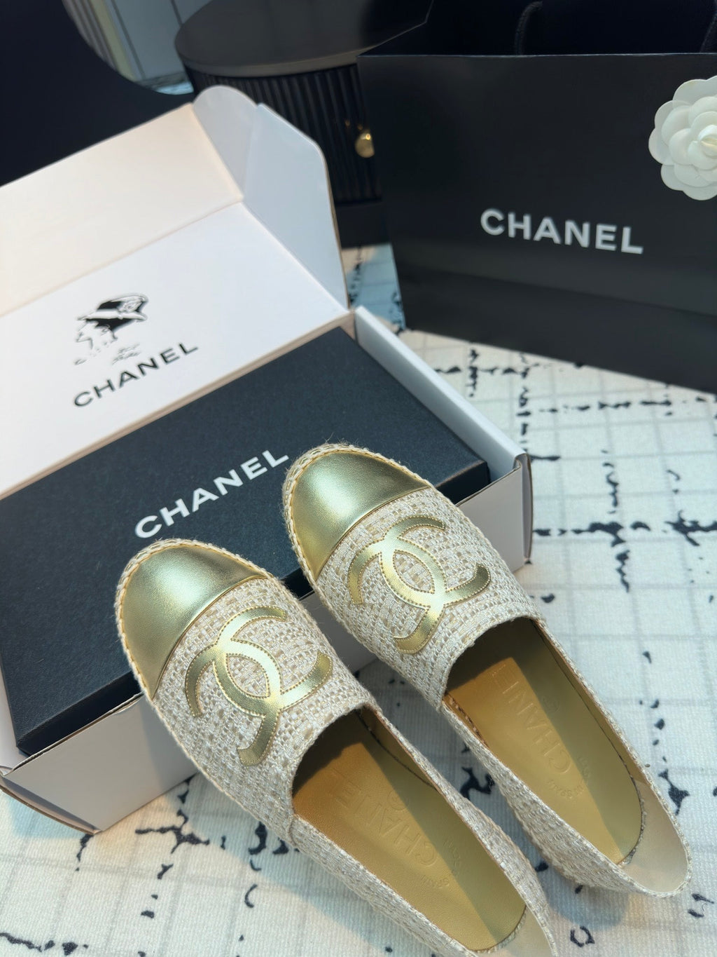 ESPADRILLES LOAFERS IN BEIGE TWEED AND GOLDEN LAMBSKIN