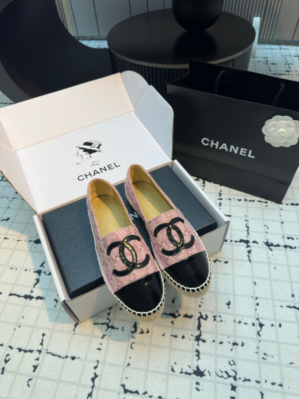 ESPADRILLES LOAFERS IN LIGHT PINK TWEED AND BLACK LAMBSKIN