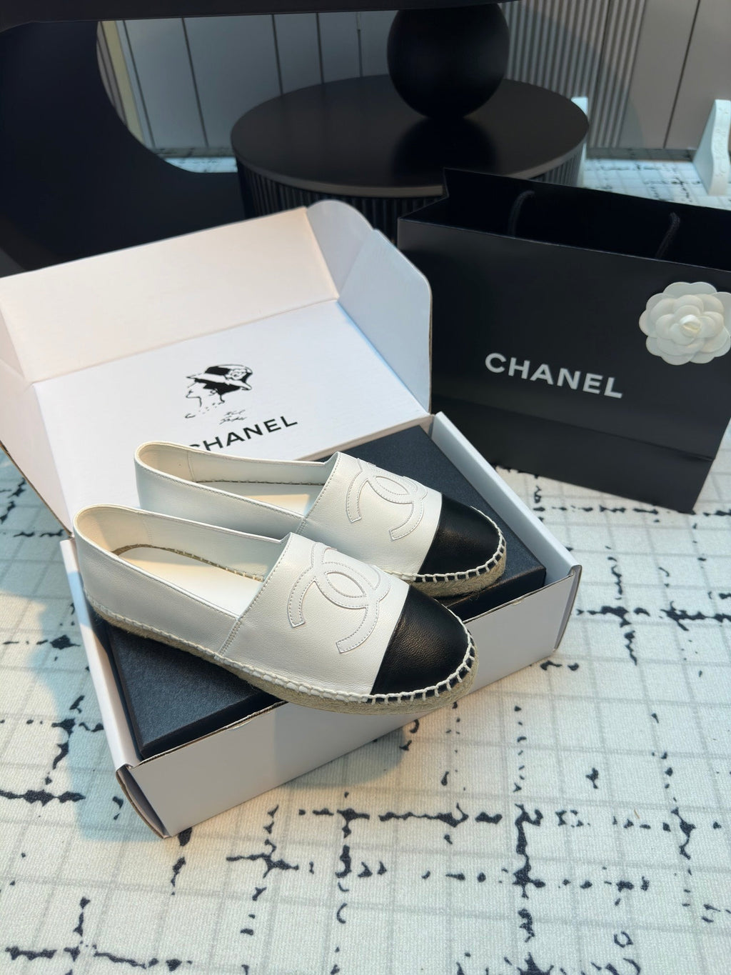 ESPADRILLES LOAFERS IN BLACK MIX WHITE LAMBSKIN