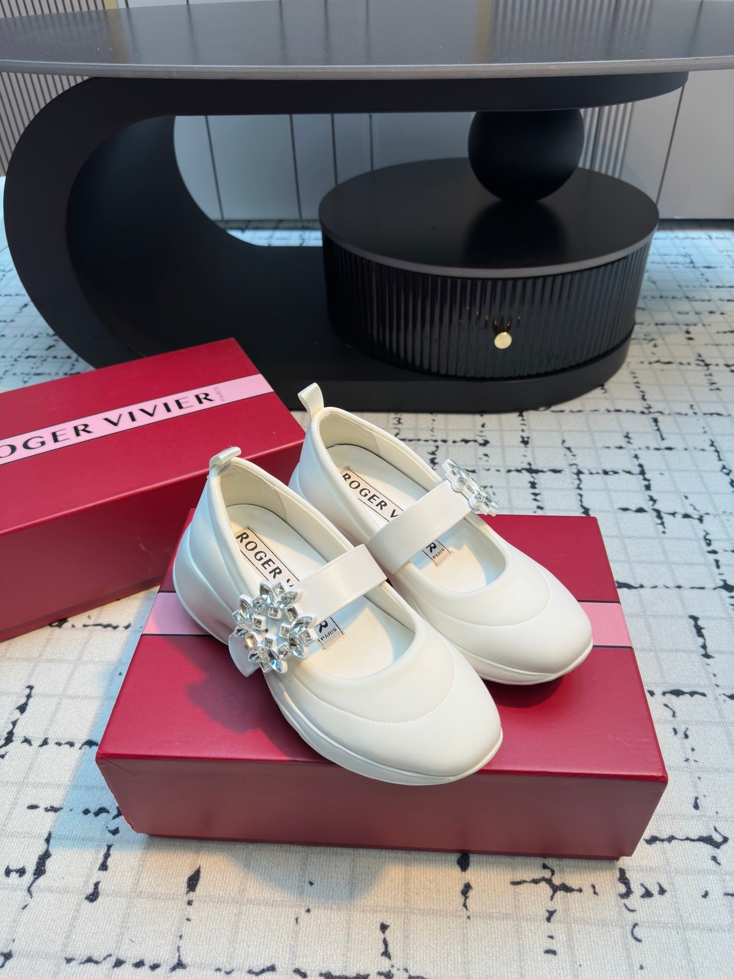 VIV' RUN BALLERINAS IN WHITE FABRIC