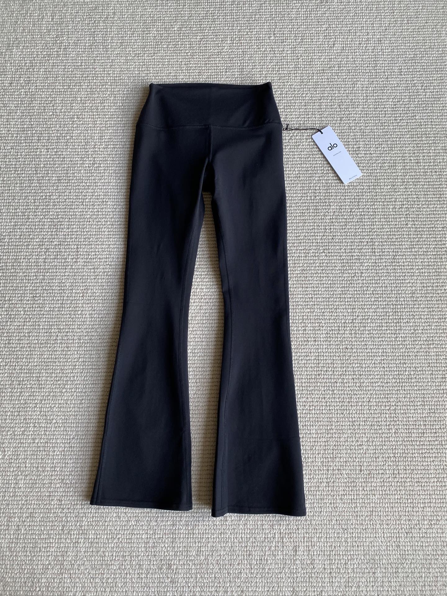 ALO FLARED PANTS STYLE 143