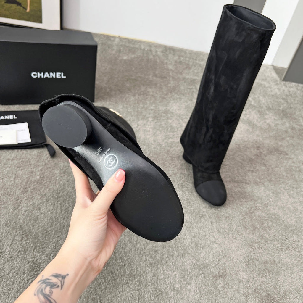 CHANEL 25S HIGH BOOTS 55MM IN BLACK SUEDE AND CANVAS GOLD HARDWRE