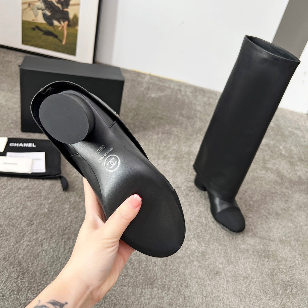 CHANEL 25S HIGH BOOTS 55MM IN BLACK CALFSKIN AND CANVAS GOLD HARDWRE