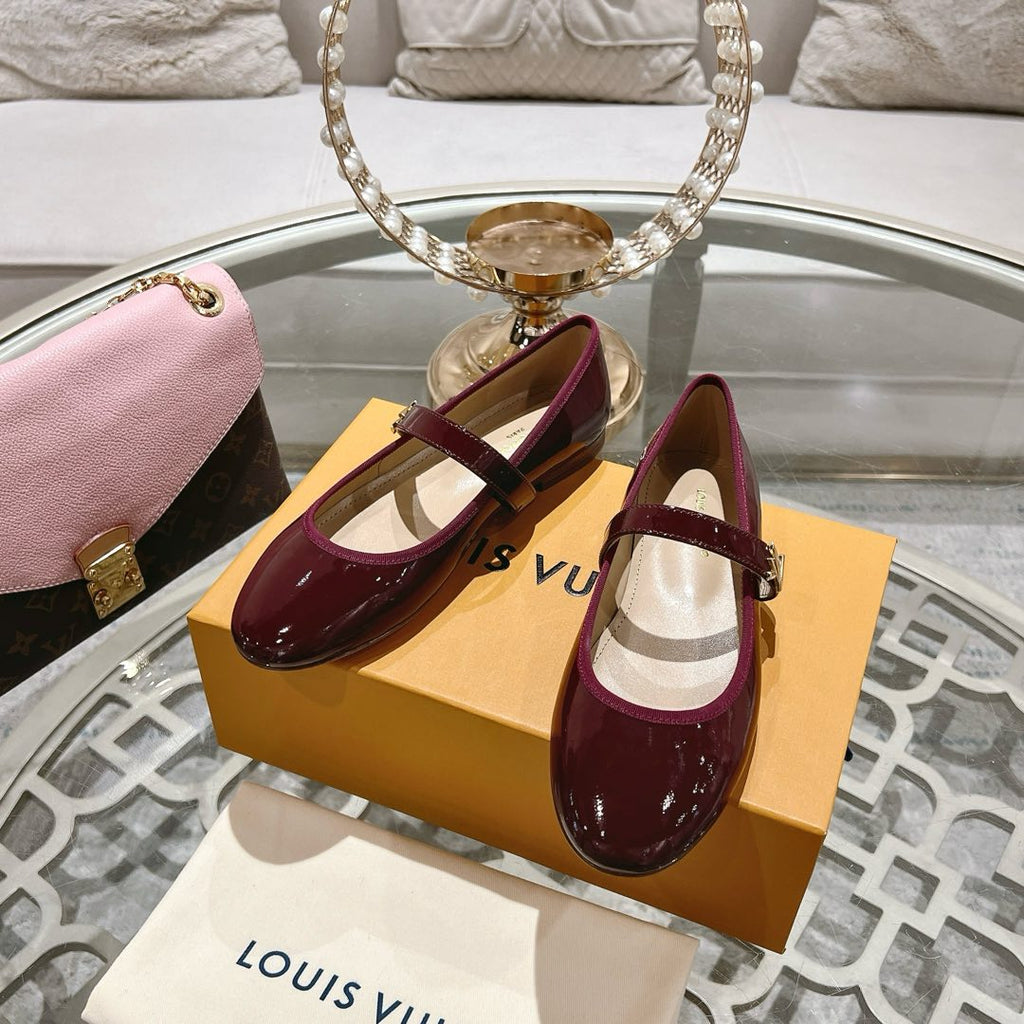 MARY JANE SHOES IN WINE RED PATENT CALFSKIN