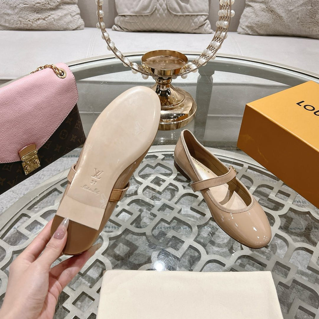 MARY JANE SHOES IN LINEN TAN PATENT CALFSKIN