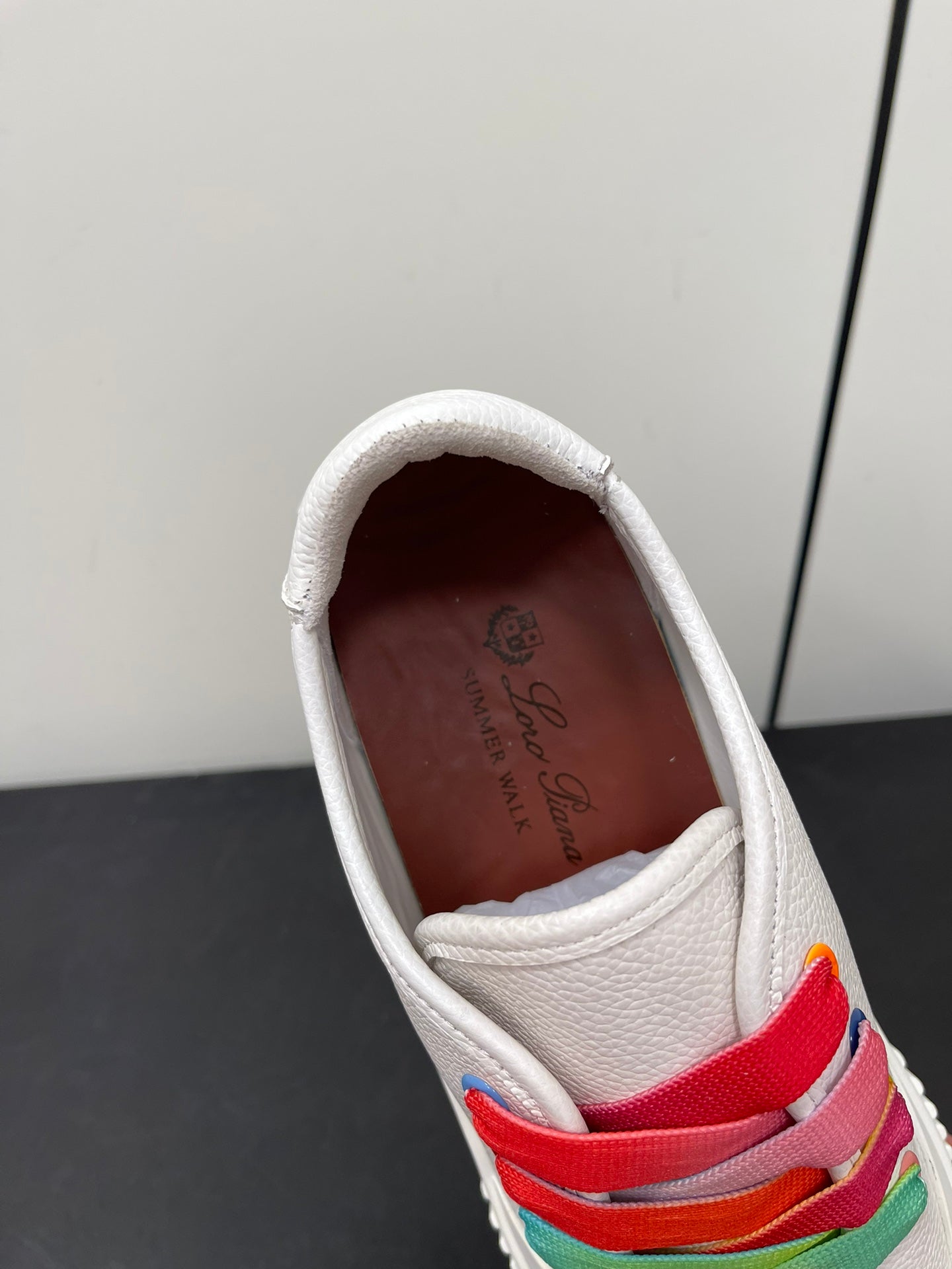 LP CLASSIC BISCUIT SNEAKERS WHITE WITH MULTI-COLOR LACES CALFSKIN