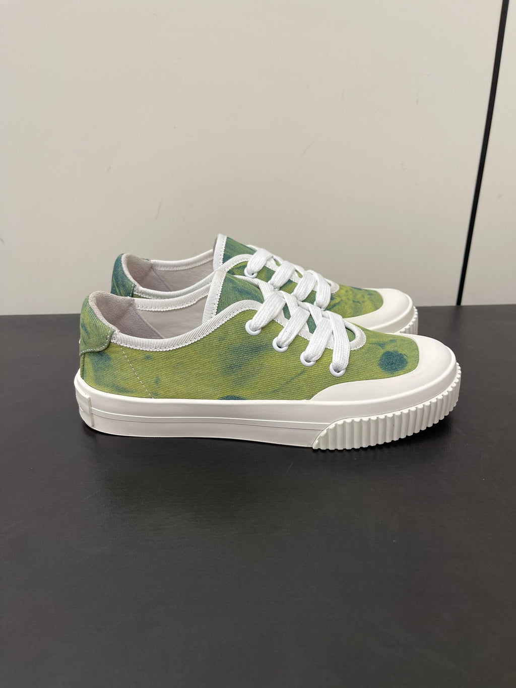 LP CLASSIC BISCUIT SNEAKER PEAR CALFSKIN