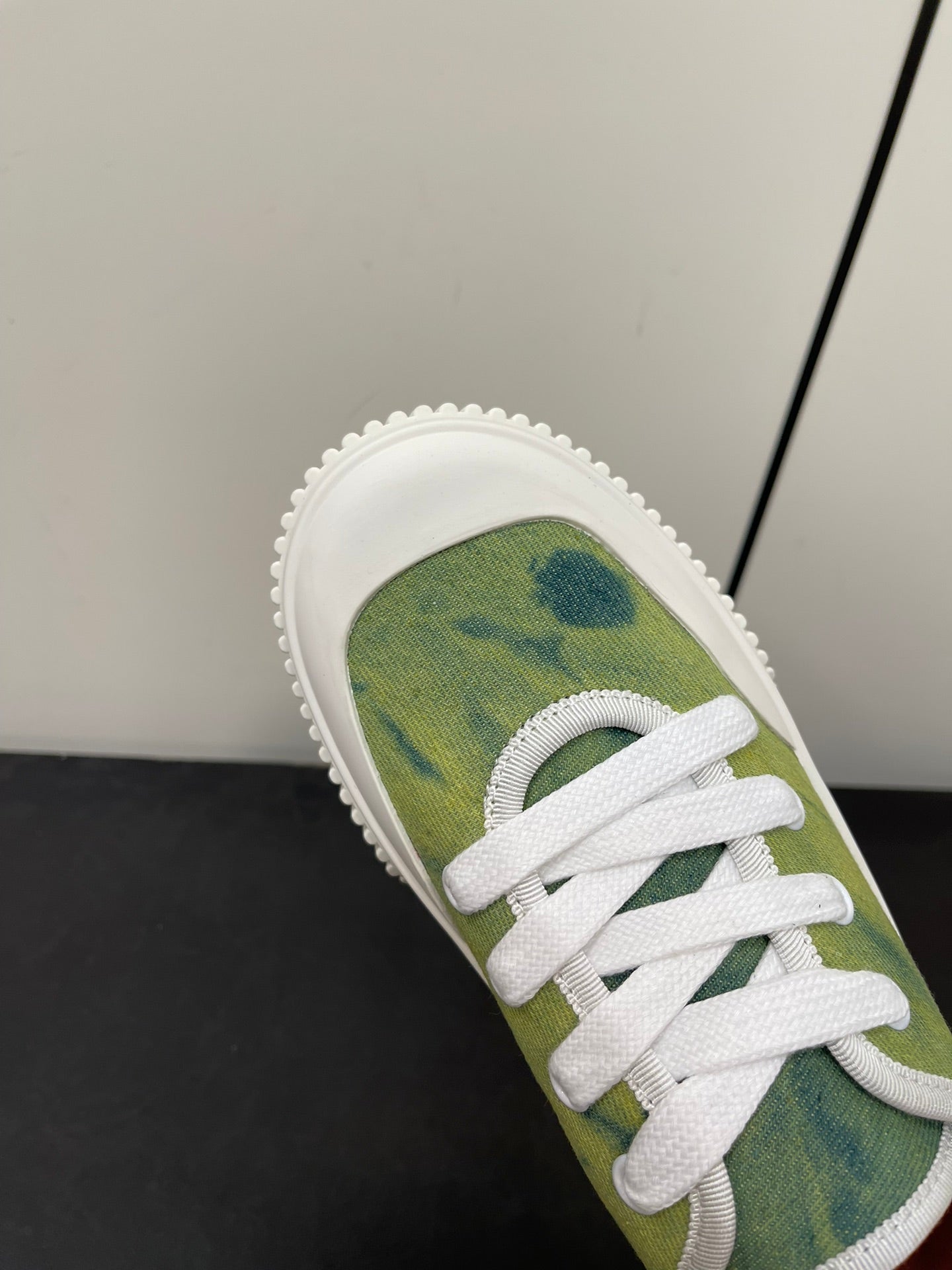 LP CLASSIC BISCUIT SNEAKER PEAR CALFSKIN