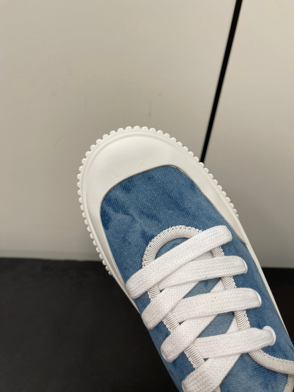 LP CLASSIC BISCUIT SNEAKER SKY CALFSKIN