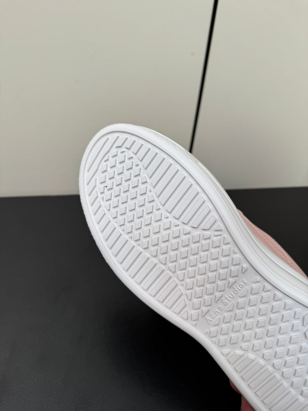 ACNE STUDIO SNEAKER IN SALMON PINK LAMBSKIN