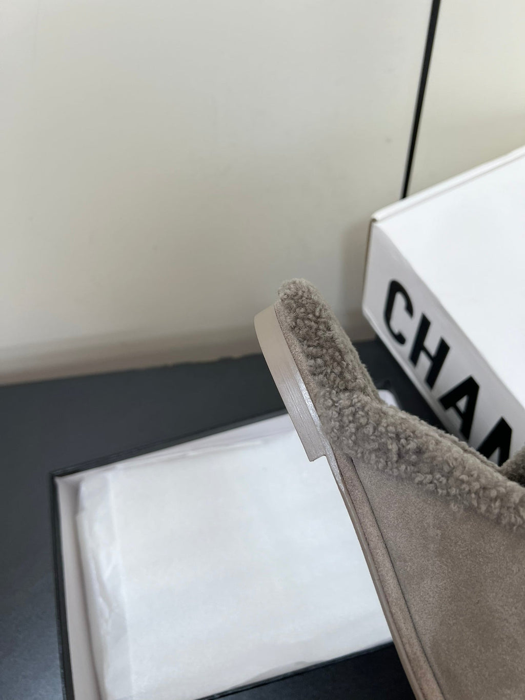 LOAFERS MULE IN DESERT BROWN SUEDE AND FLEECE LINING