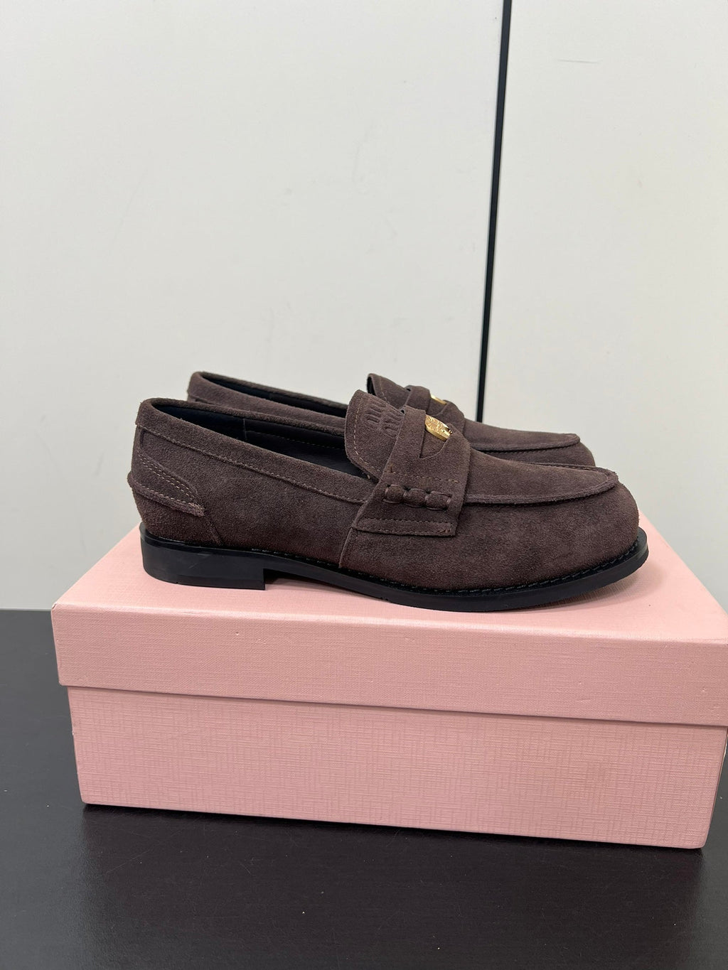 PENNY LOAFERS IN CHOCOLATE SUEDE