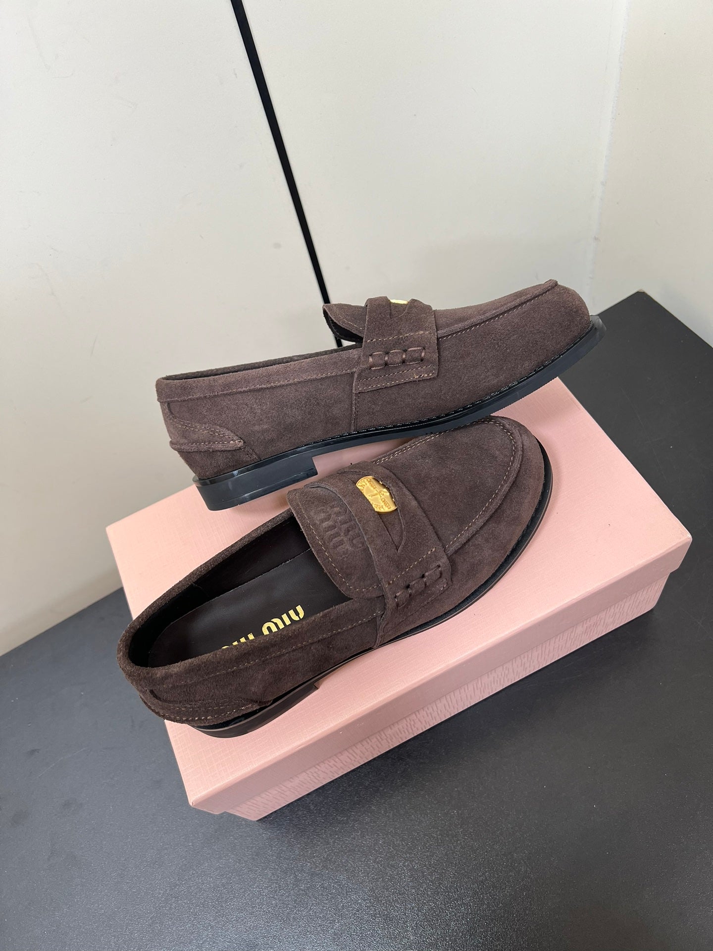 PENNY LOAFERS IN CHOCOLATE SUEDE