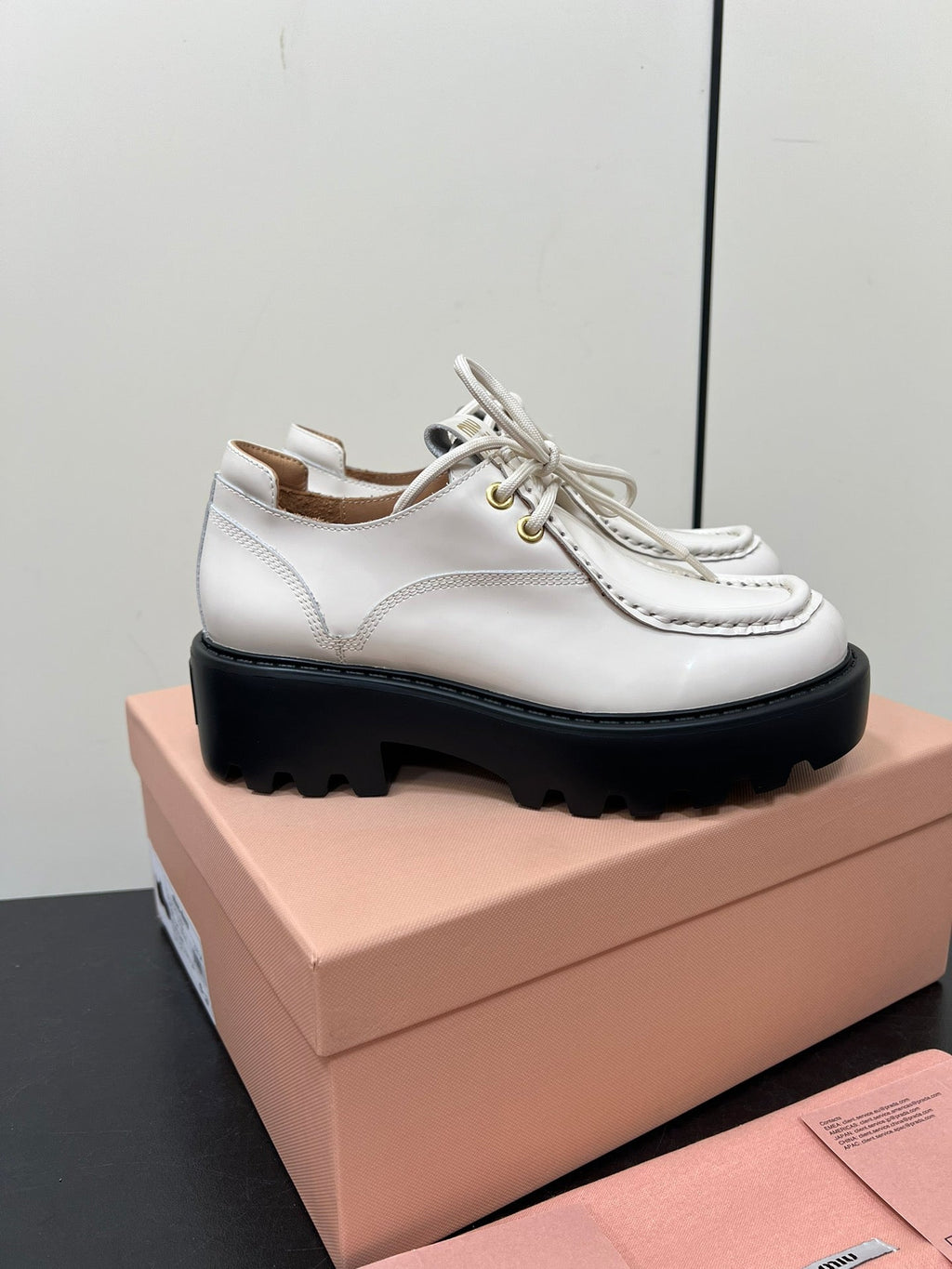 LACE-UP LOAFERS WITH THICK SOLE IN WHITE SHINY SHEEPSKIN