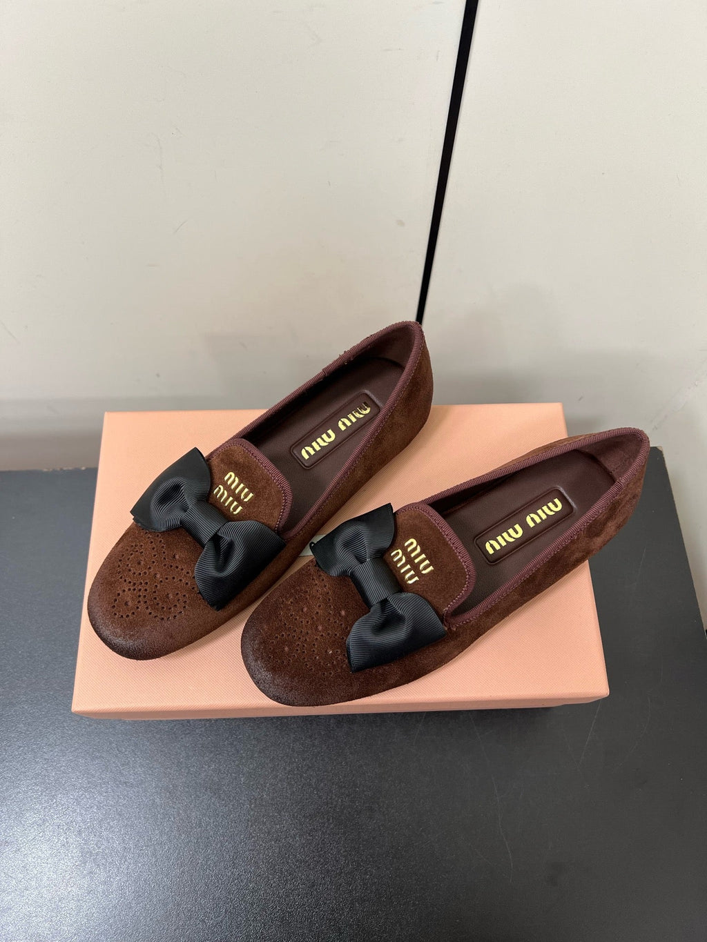LOAFERS WITH BOW IN CHOCOLATE SUEDE