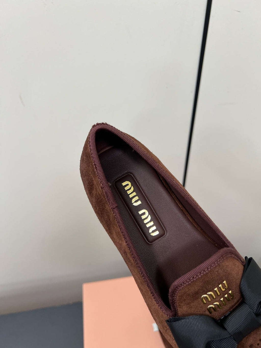 LOAFERS WITH BOW IN CHOCOLATE SUEDE