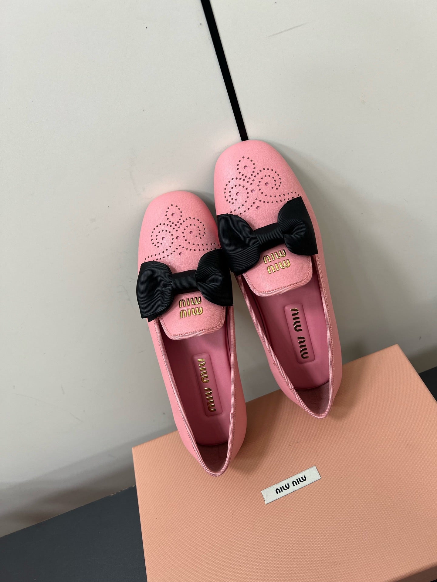 LOAFERS WITH BOW IN PINK SHEEPSKIN
