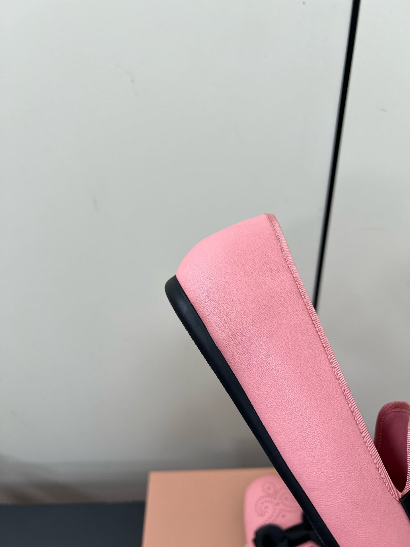 LOAFERS WITH BOW IN PINK SHEEPSKIN