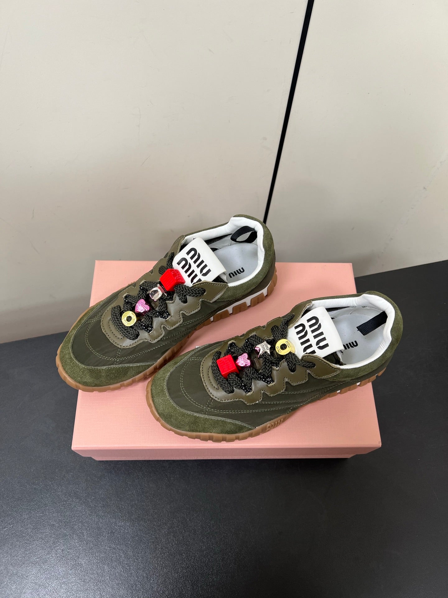 TYRE SNEAKERS IN DARK GREEN TECHNICAL FABRIC AND SUEDE WITH STICKER