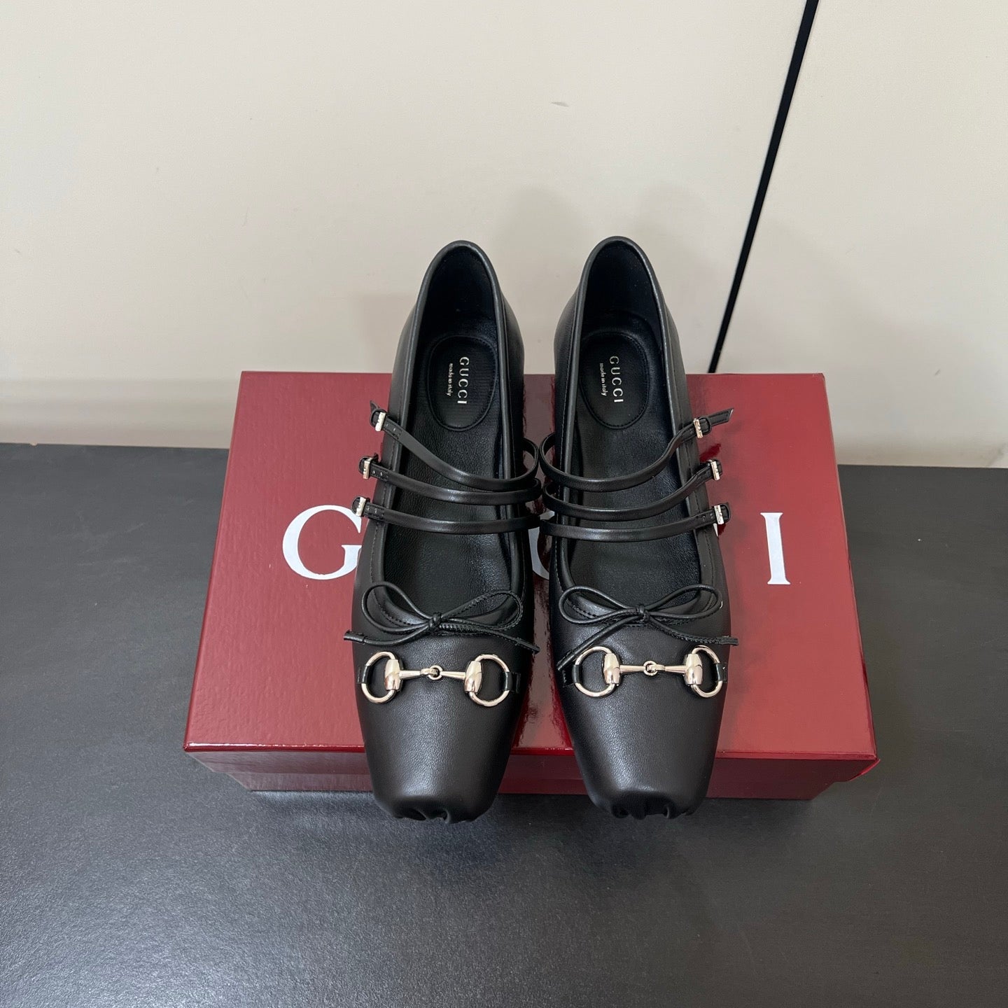 GG MARY JANE 25S IN BLACK LAMBSKIN WITH SILVER HARDWARE