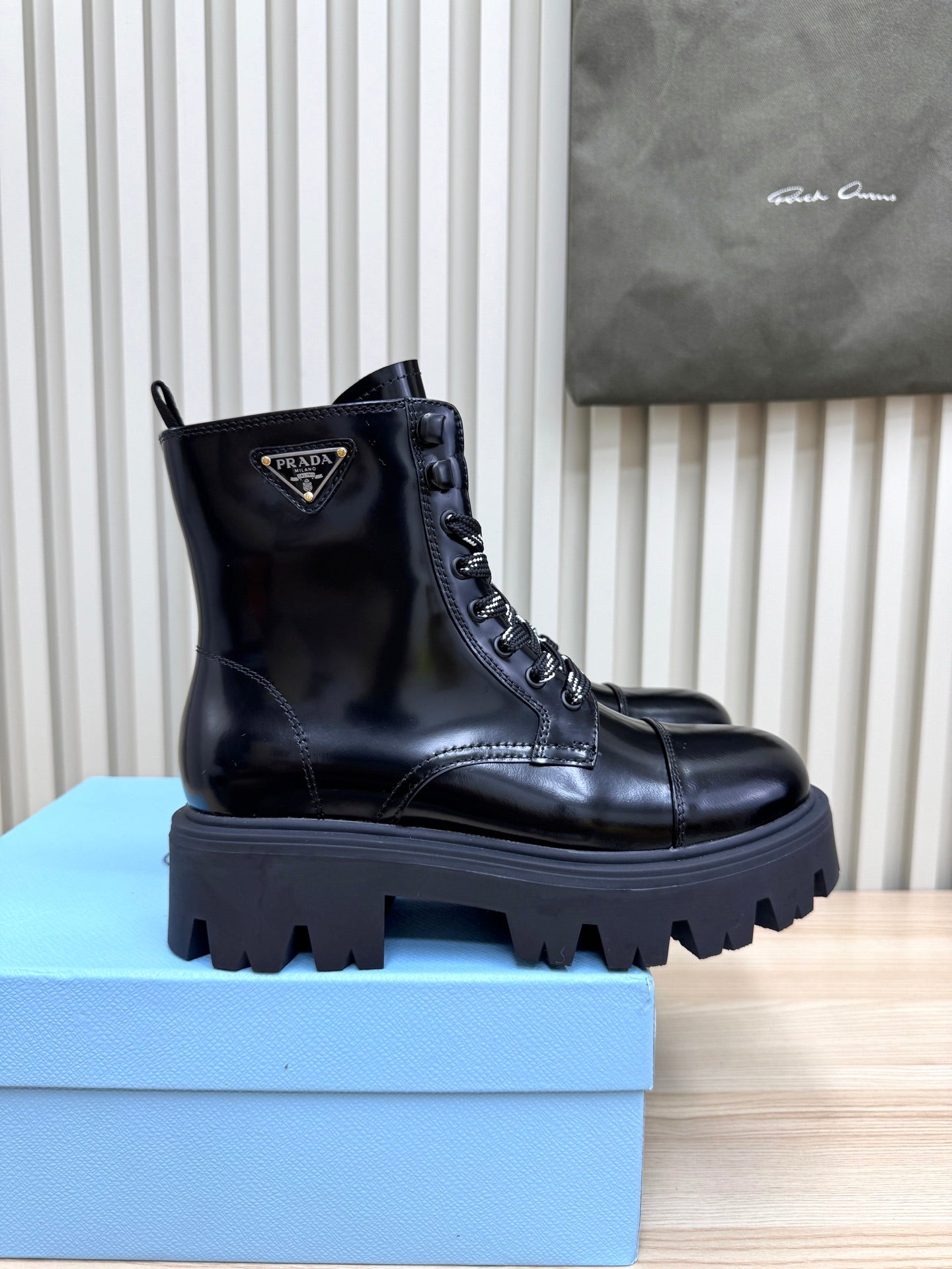 PRADA 25S MONOLITH BOOTS IN BLACK GLOSSY CALFSKIN