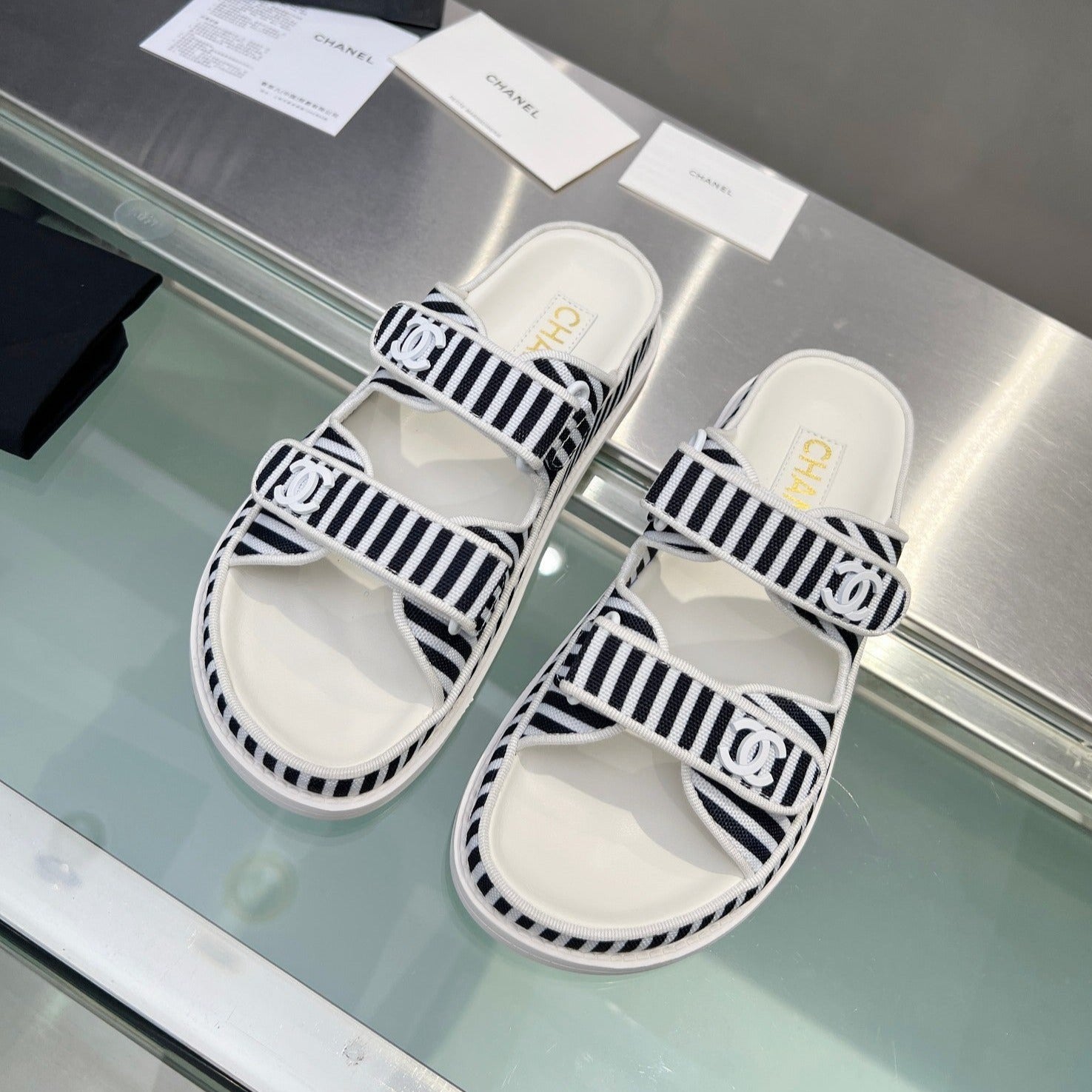 Women's Stripes Casual  Flat Sandals Black White
