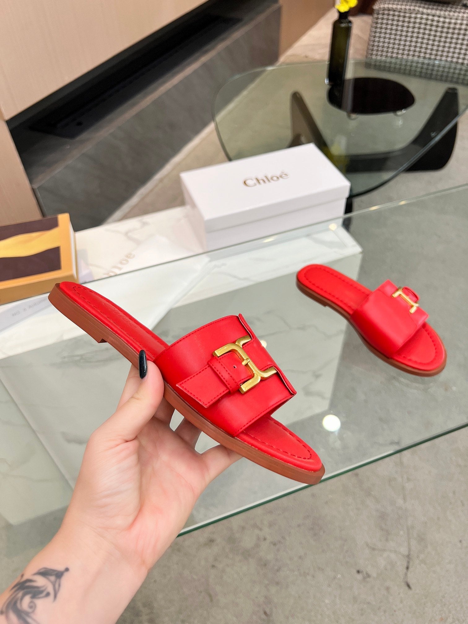 HLOE MARCIE SLIDE IN CHERRY RED CALFSKIN WITH GOLD HARDWARE