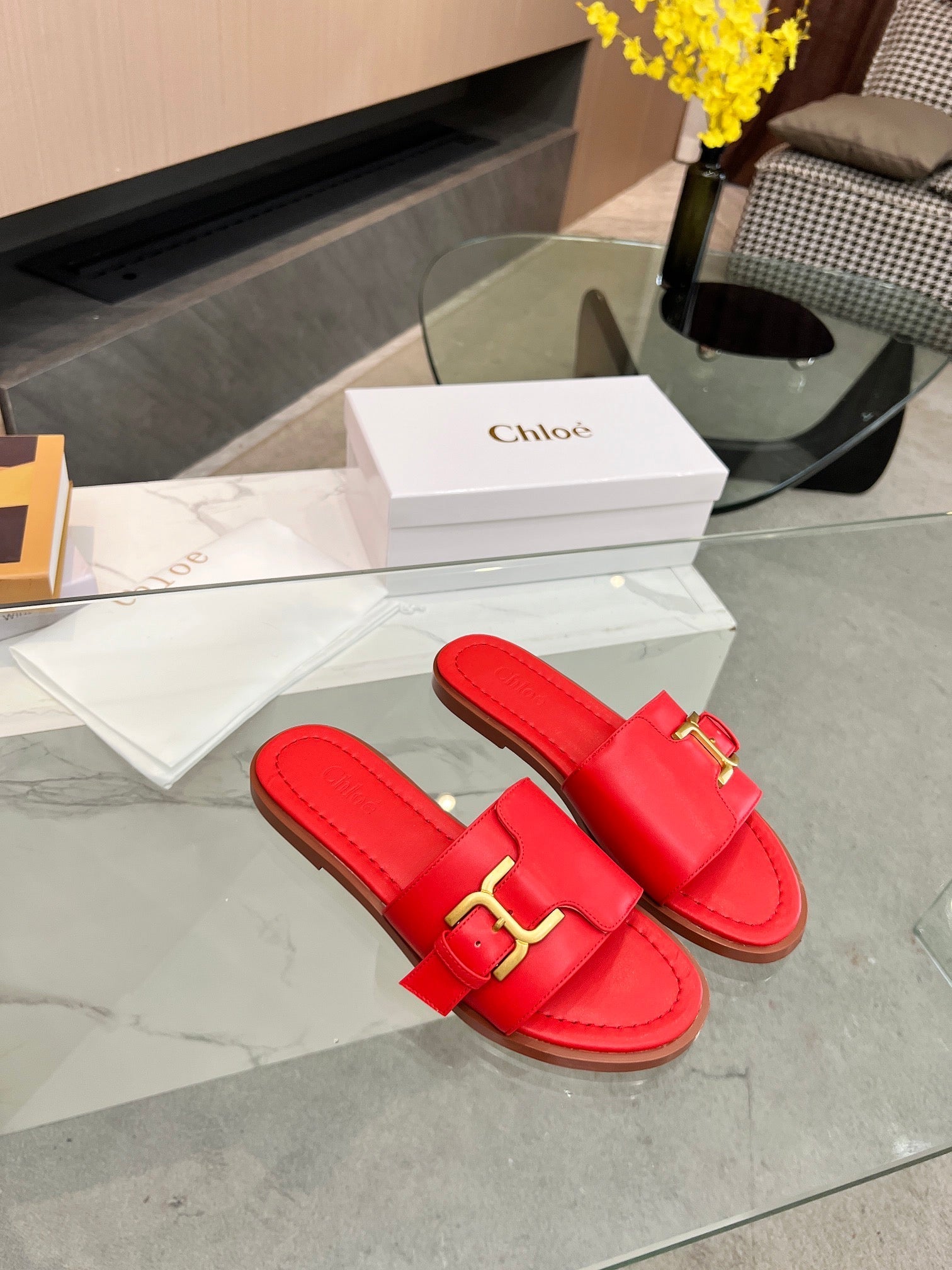 HLOE MARCIE SLIDE IN CHERRY RED CALFSKIN WITH GOLD HARDWARE