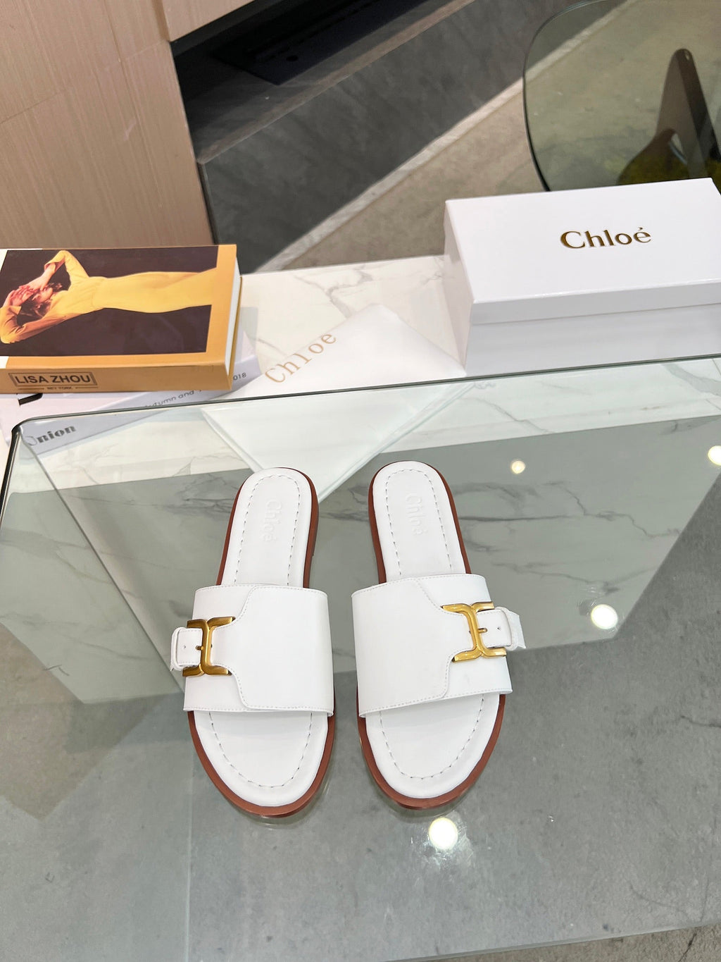 HLOE MARCIE SLIDE IN WHITE CALFSKIN WITH GOLD HARDWARE