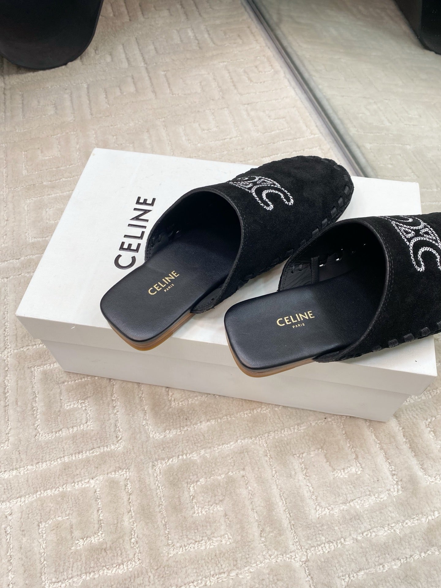 MARLOU MULE IN BLACK SUEDE