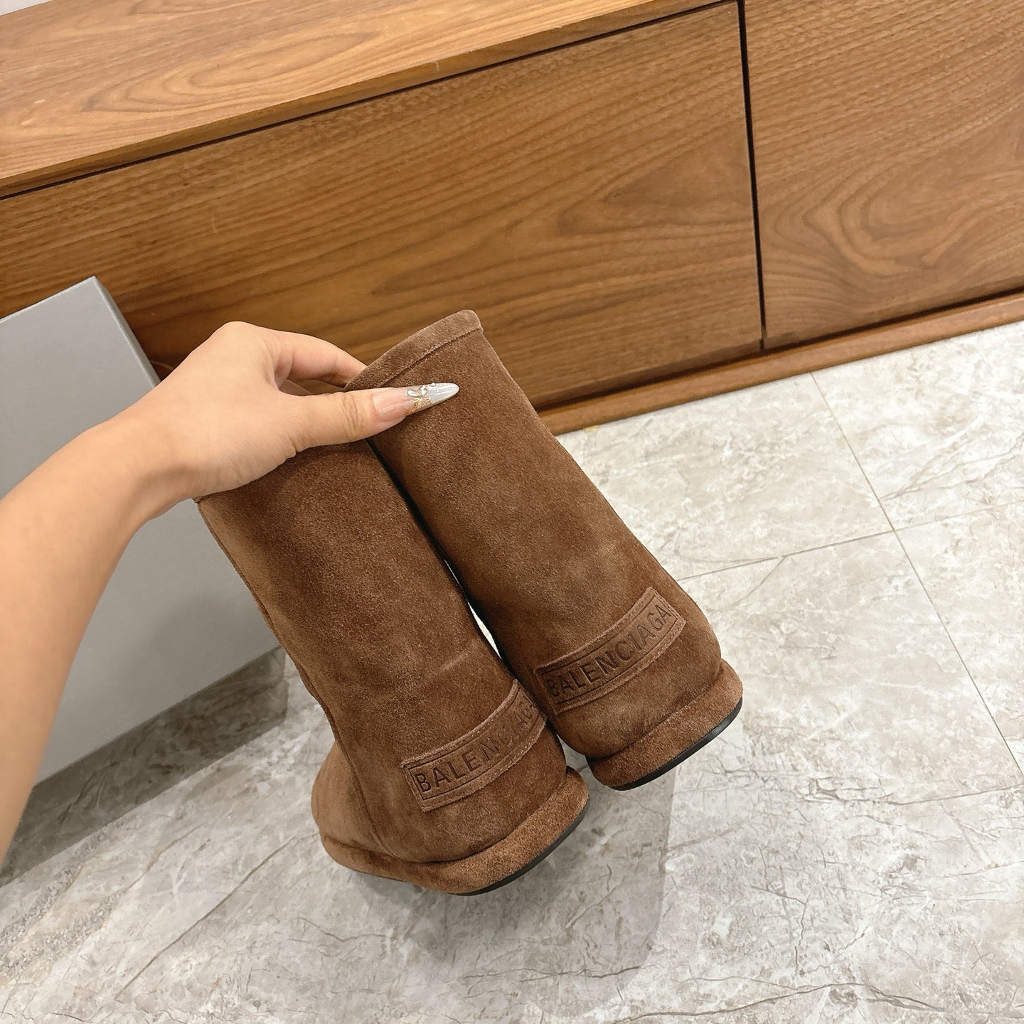 BALENCIAGA 25S ALASKA ANKLE BOOTS IN BROWN SUEDE