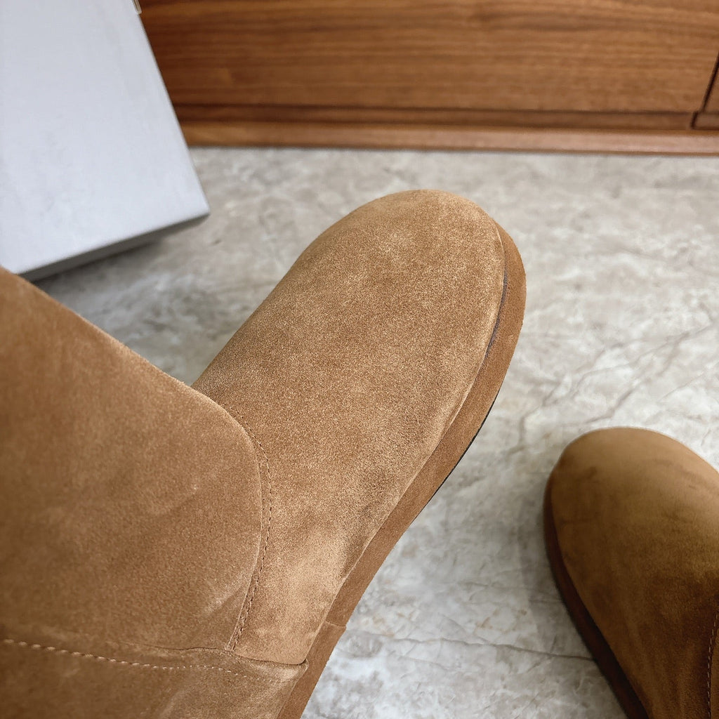 BALENCIAGA 25S ALASKA ANKLE BOOTS IN WARM CARAMEL SUEDE