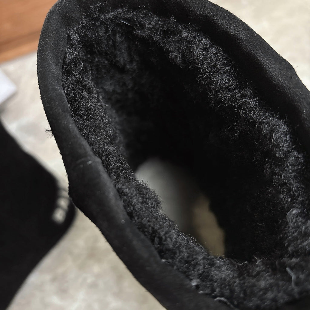 BALENCIAGA 25S ALASKA ANKLE BOOTS IN BLACK SUEDE