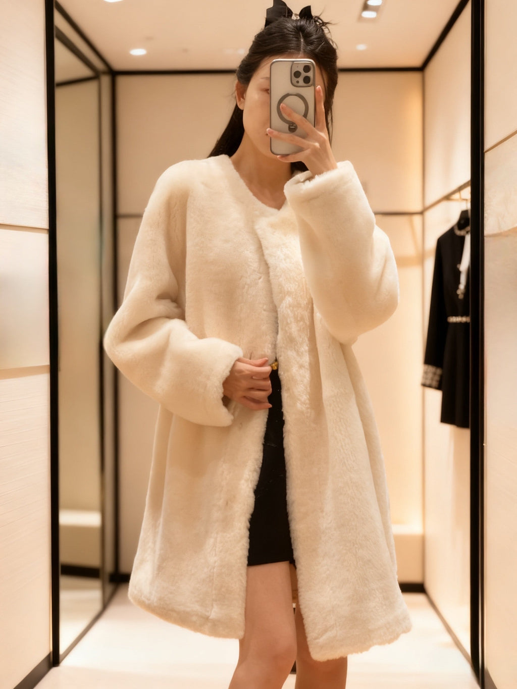 CHANEL 25S SHEEP FUR COAT 506