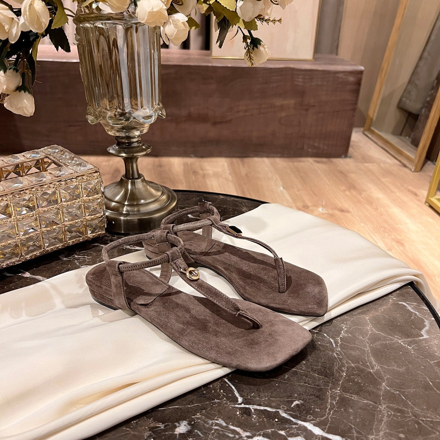 LP MINDIL SANDAL BROWN SUEDE