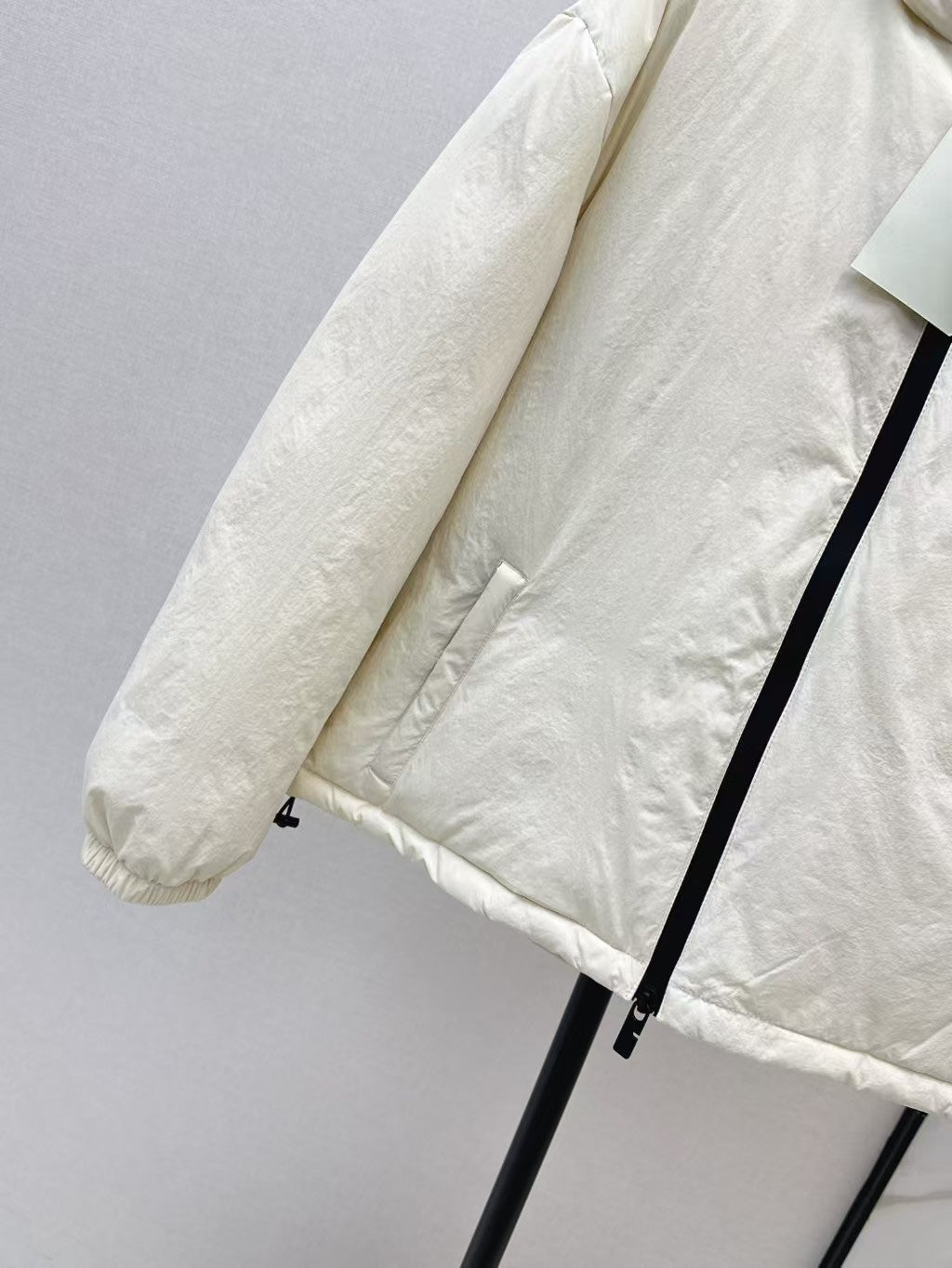 BURBERRY 25S DOWN JACKET 324