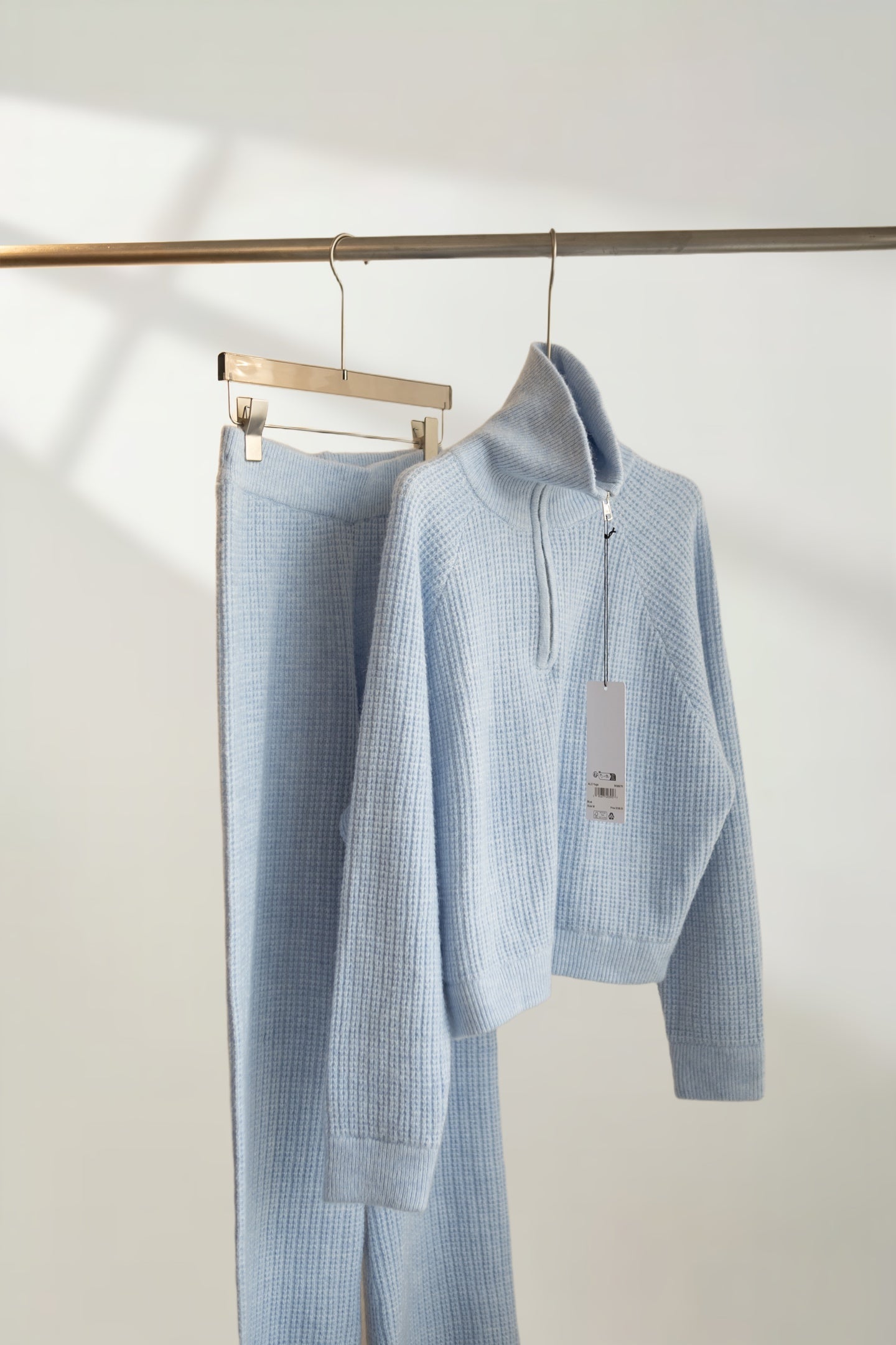 ALO CASHMERE KNIT SET STYLE 6