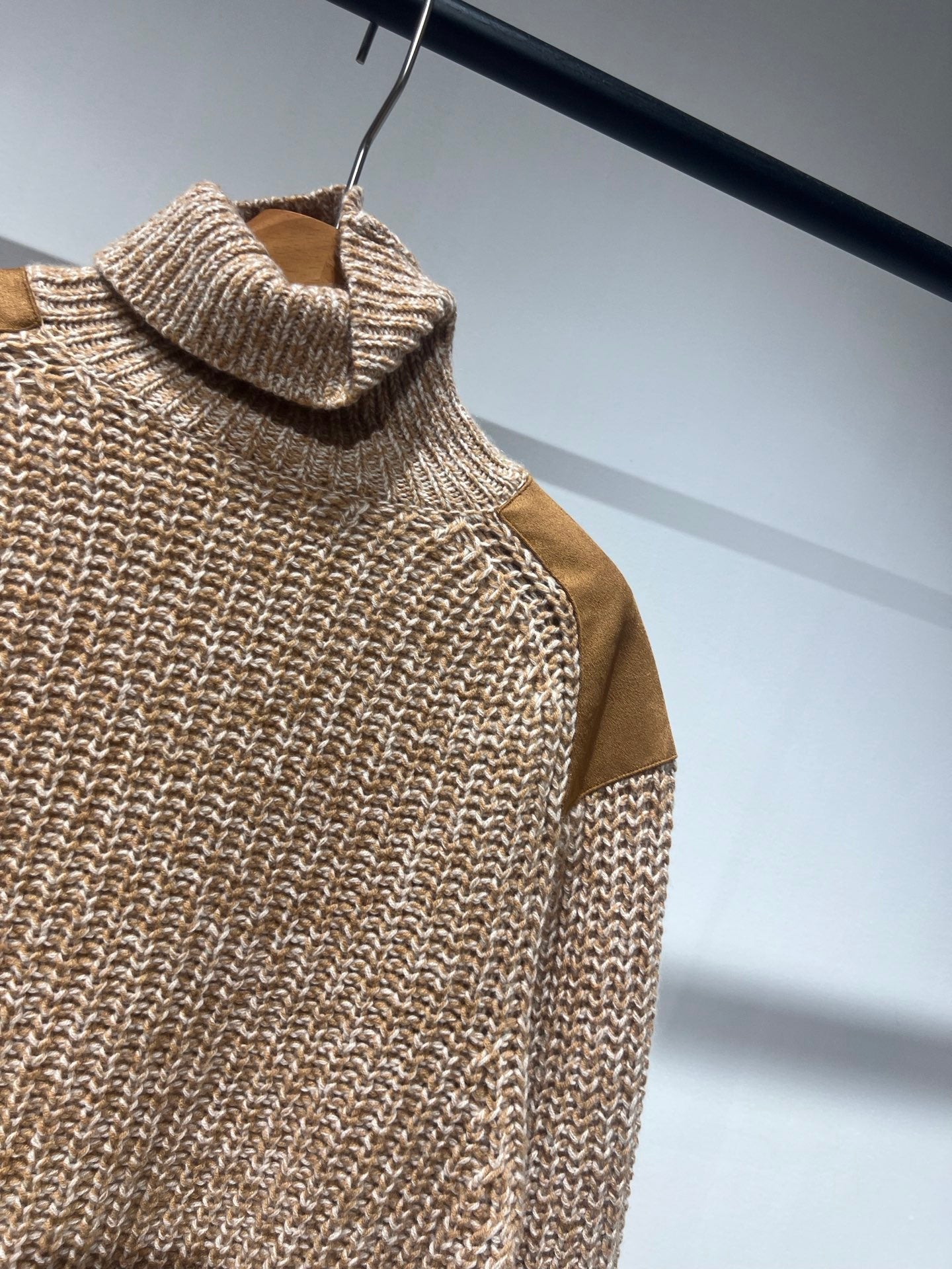 LP HIGH-NECK KNIT SWEATER STYLE 17