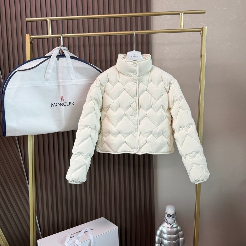 MONCLER JACKET STYLE 142
