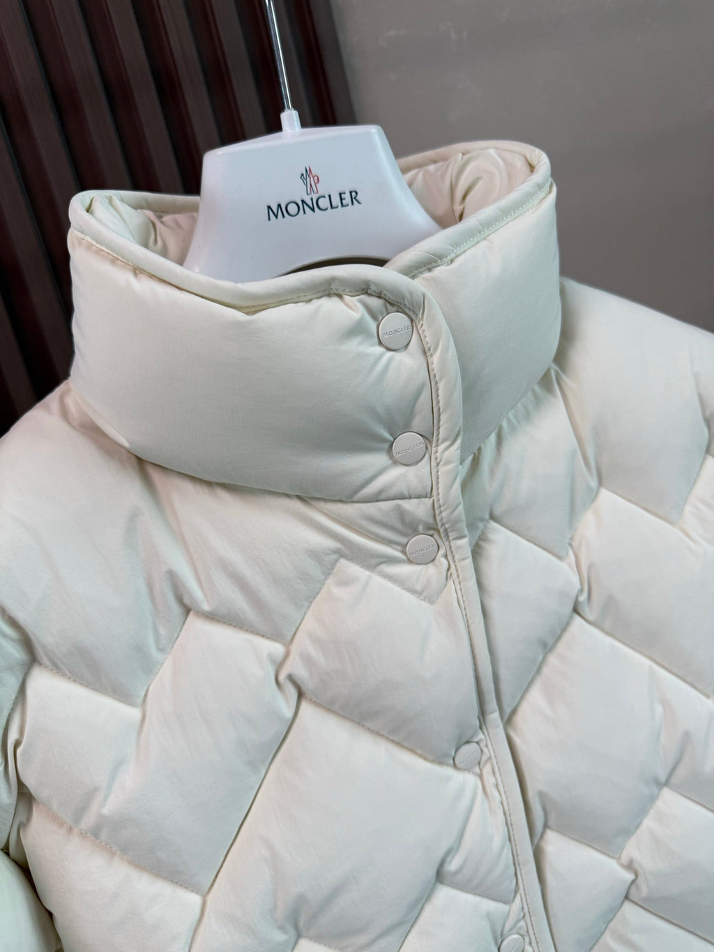 MONCLER JACKET STYLE 142