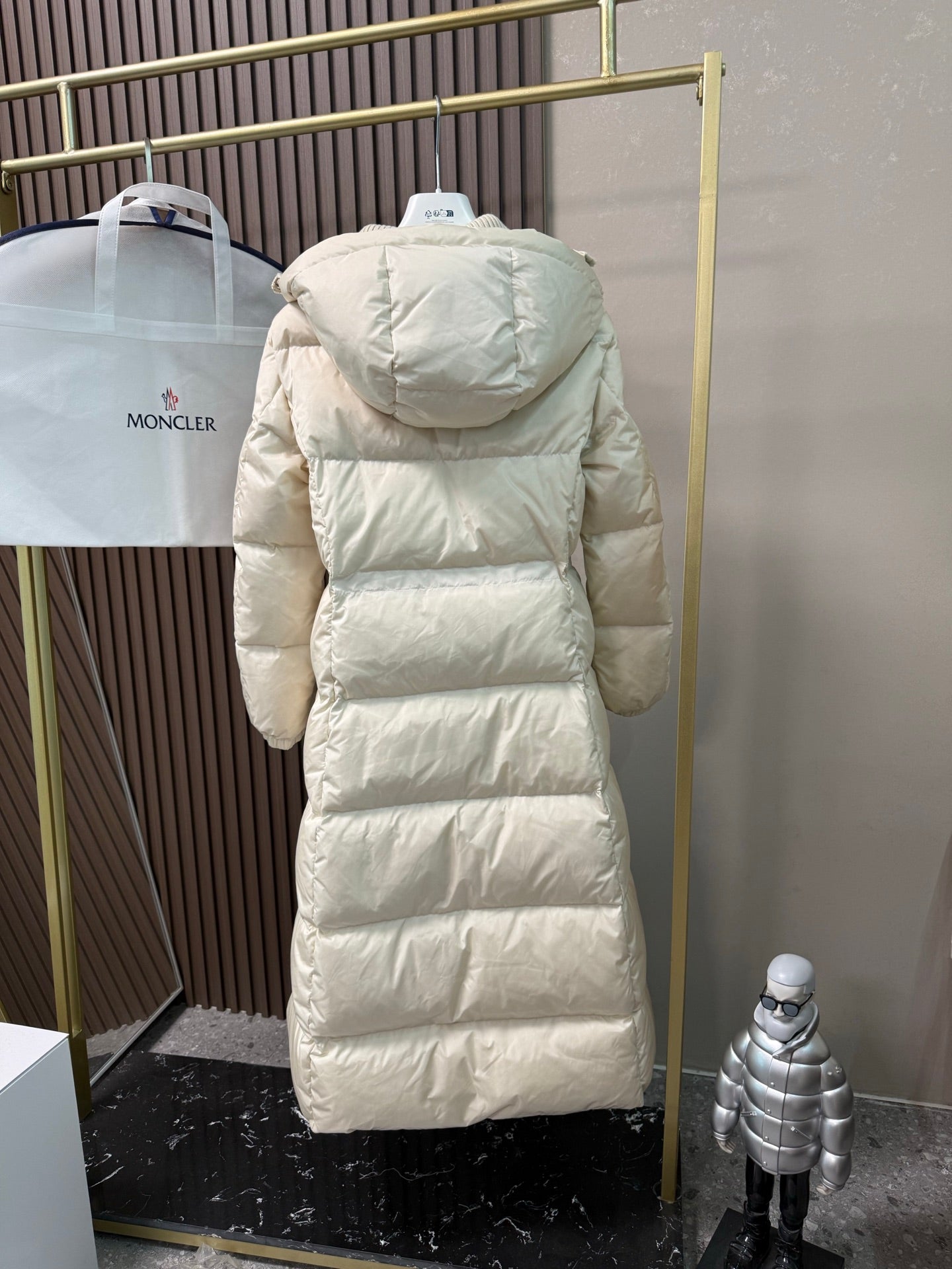 MONCLER COAT STYLE 140