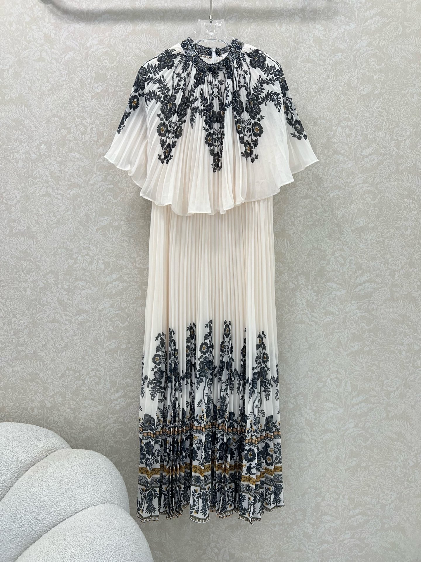 ZIMMER LACE OVERLAY DRESS WITH SMALL STAND COLLAR 269305