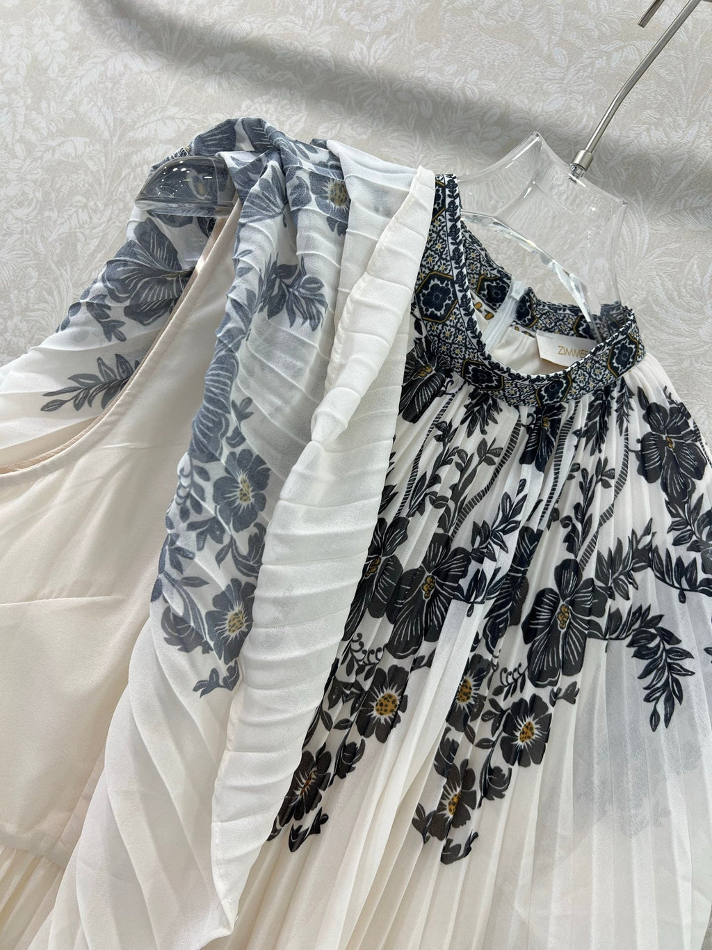 ZIMMER LACE OVERLAY DRESS WITH SMALL STAND COLLAR 269305