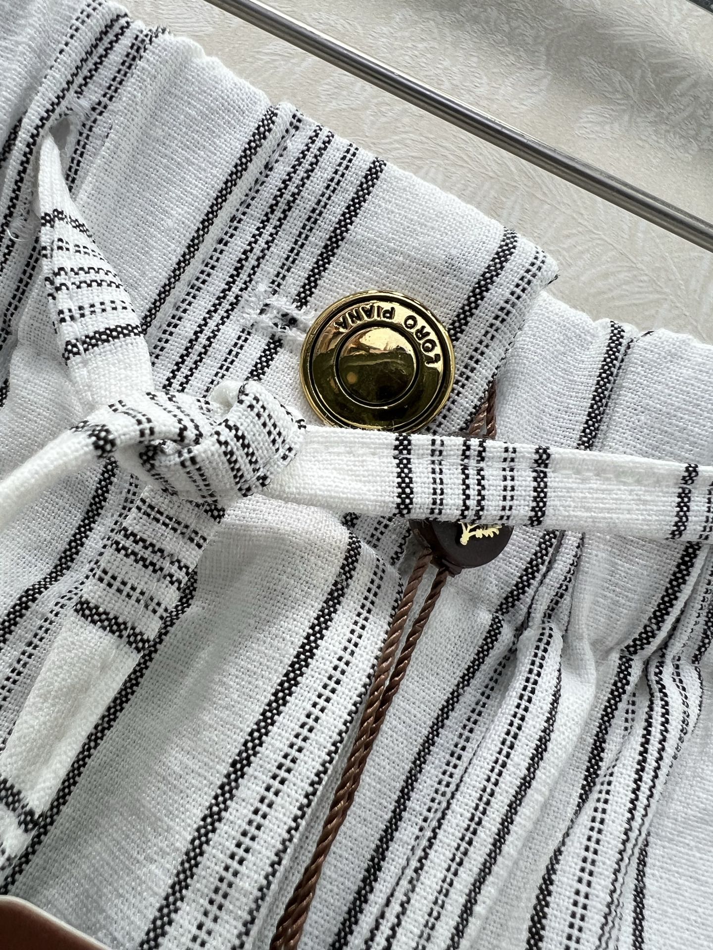 RALPH LAUREN STRIPED LINEN SHORTS 269163