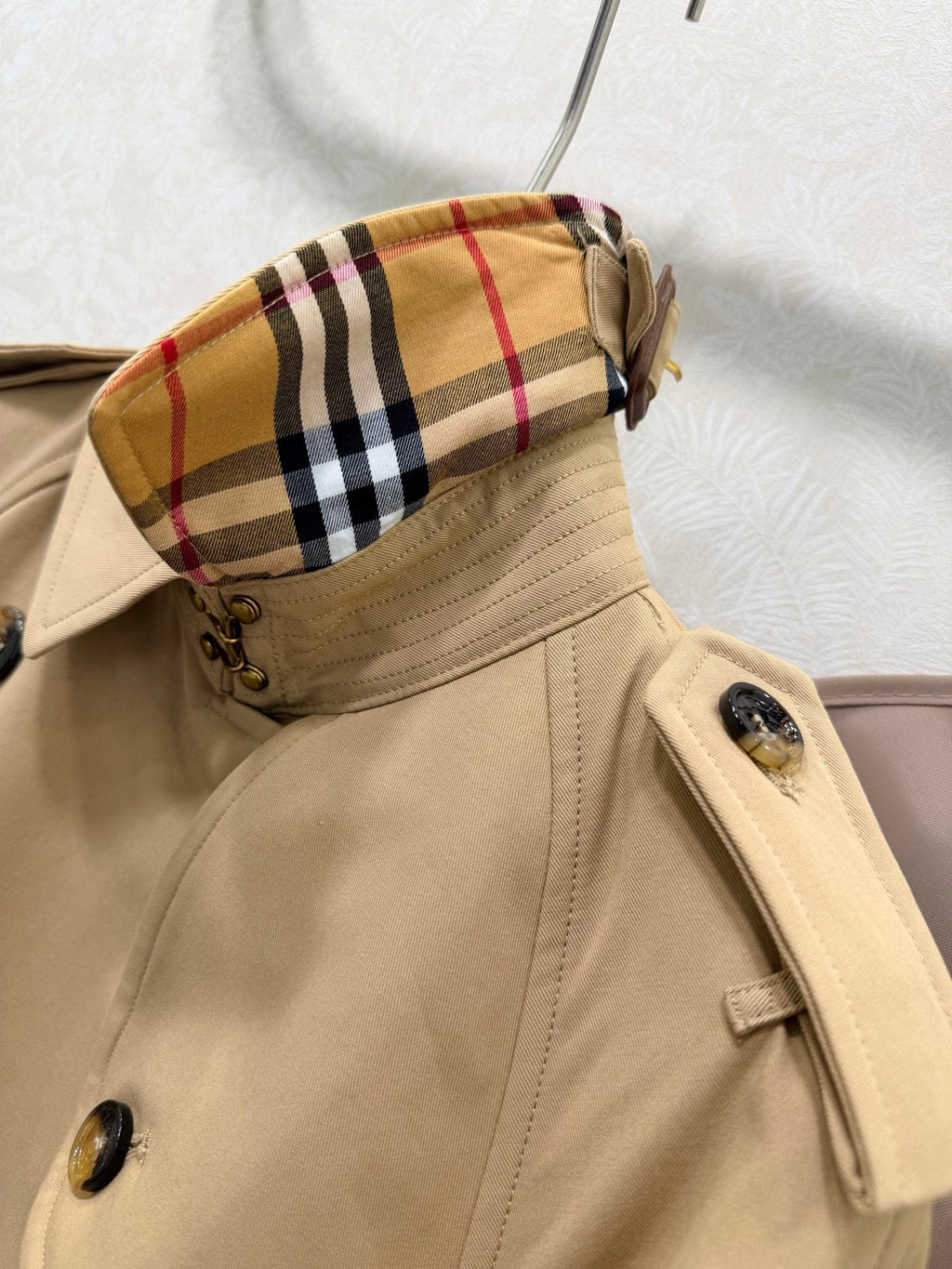 BURBERRY 25S CLASSIC KENSINGTON COAT 306