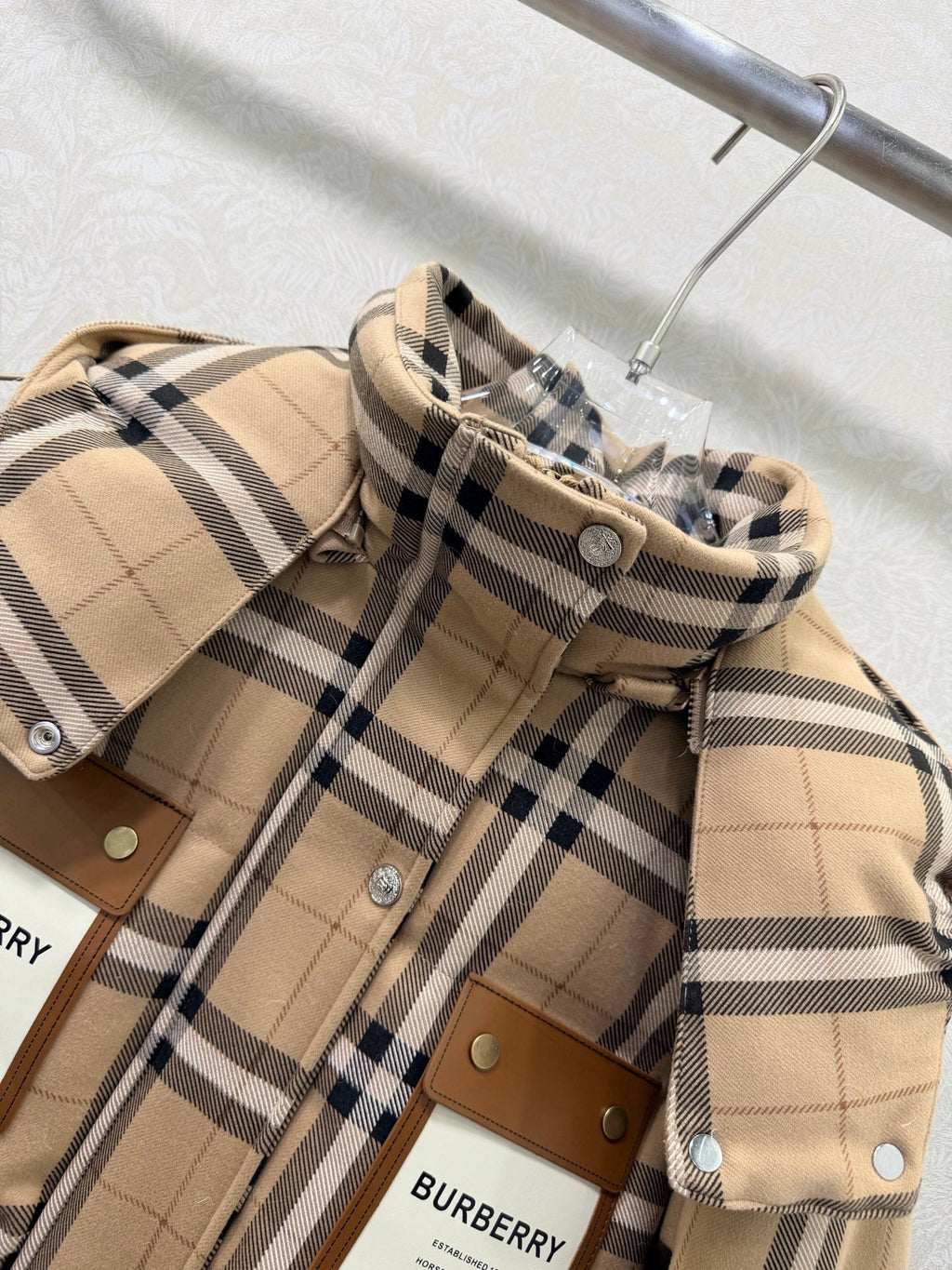 BURBERRY 25S DOWN JACKET 310