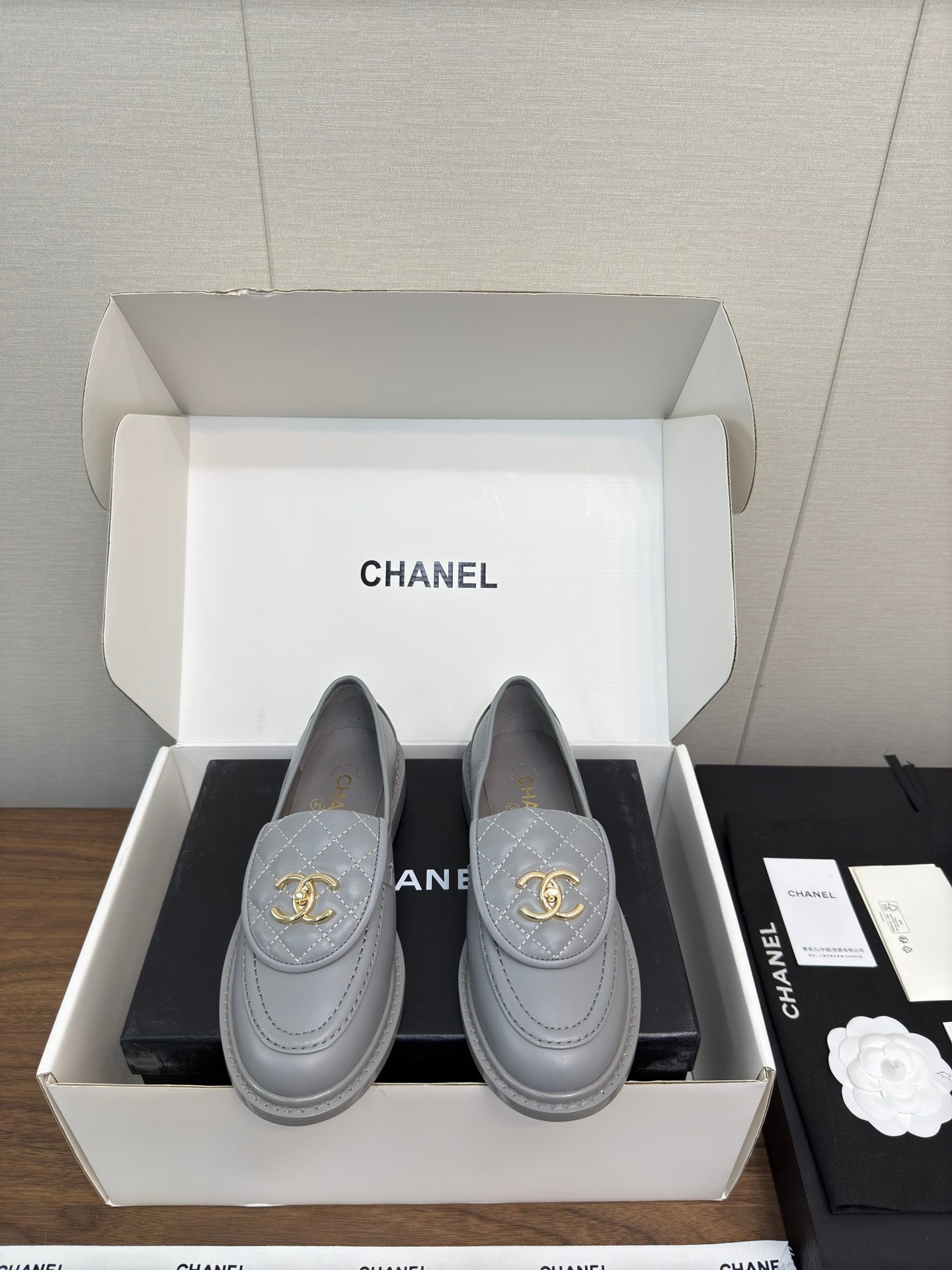 MOCCASIN 2.5 CM IN ASH GRAY PREMIUM LAMBSKIN