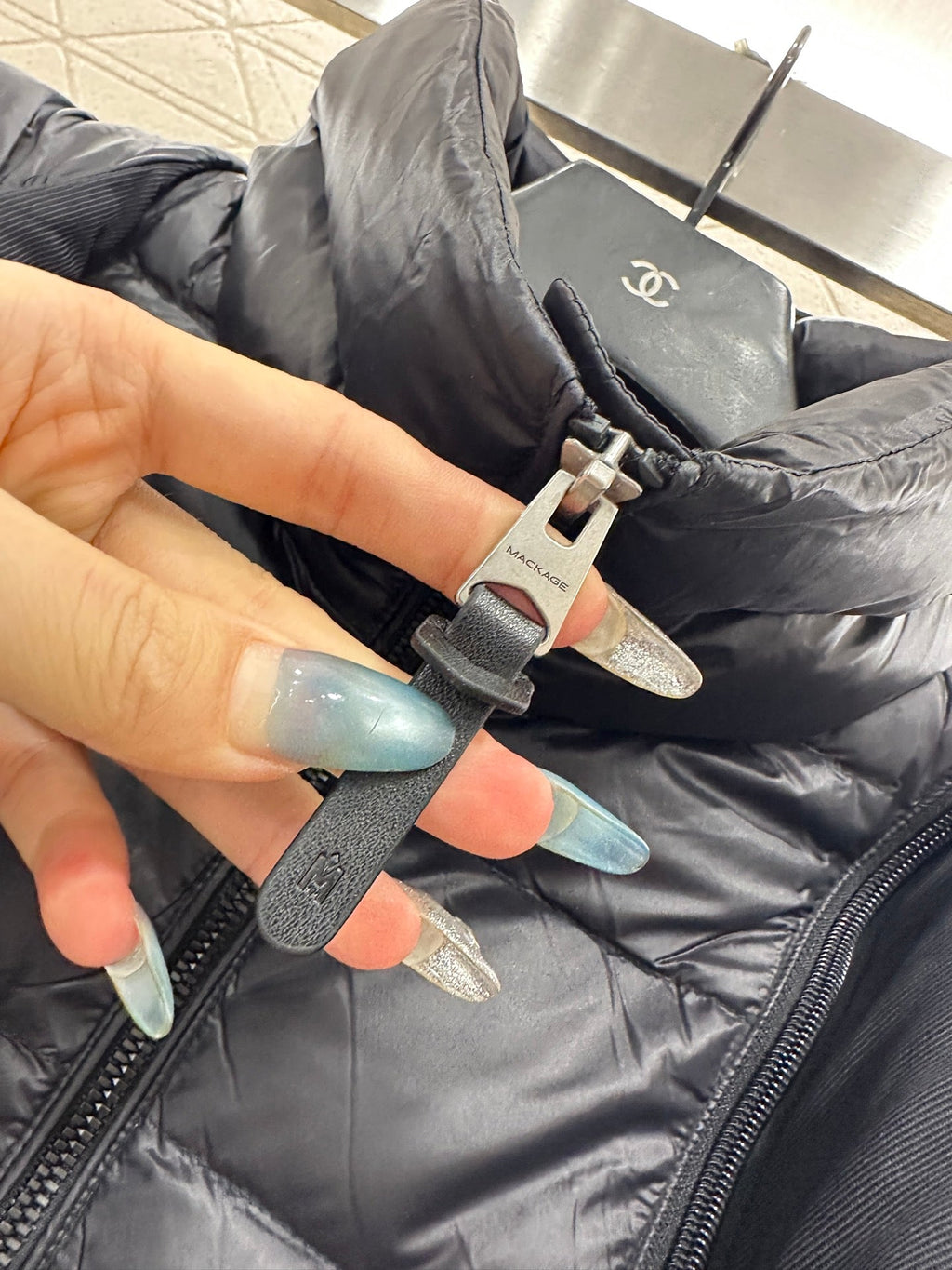 MONCLER 25S DOWN JACKET WITH HOOD 219